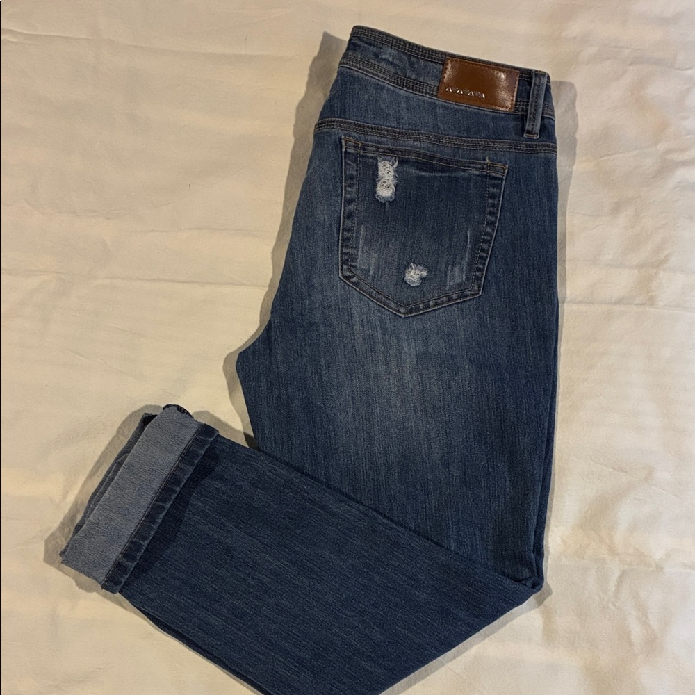 Dollhouse- Worn-In Cropped Distressed Blue Jeans
